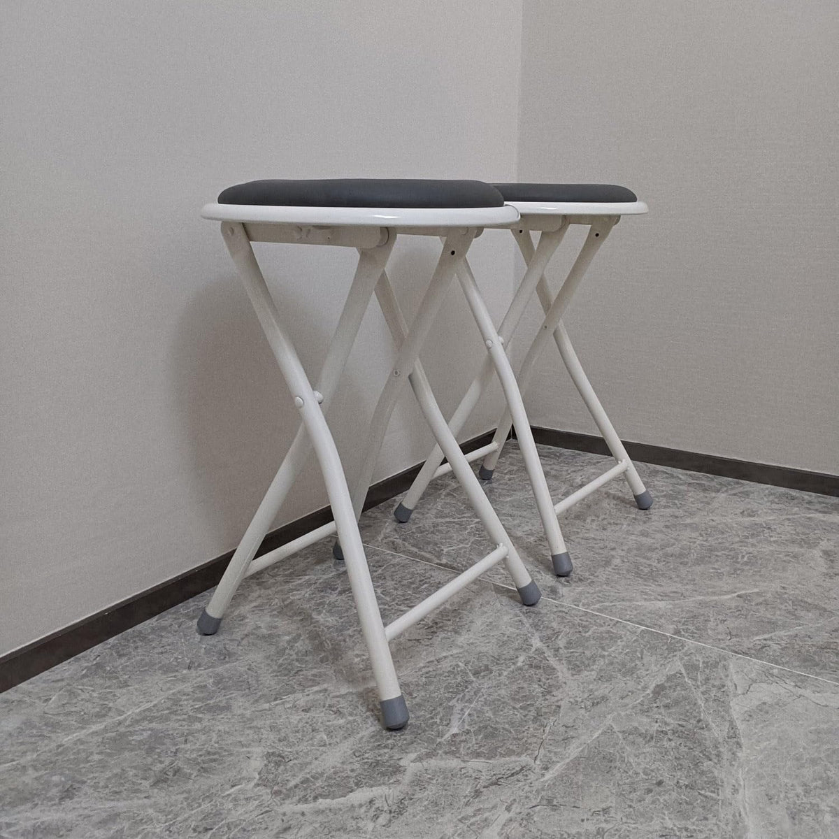 Black Folding Round Padded Bar Stool R91692
