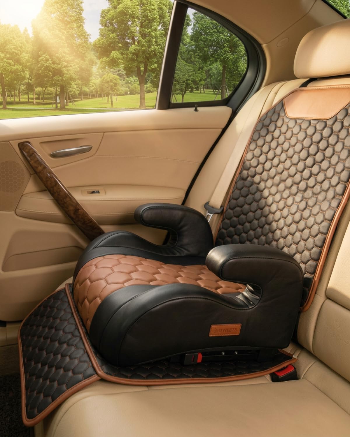 Backless Booster Car Seat with Latch Connectors, 40-100 lbs, Black-Brown Q601