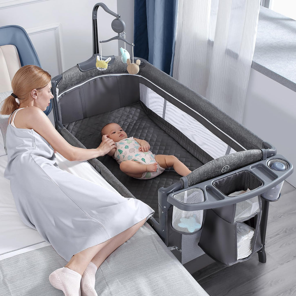 Baby Bassinet Bedside Crib V2869